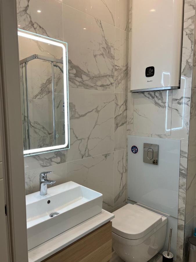 Newly Renovated Luxury Suite In The Center Of Cannes Buitenkant foto
